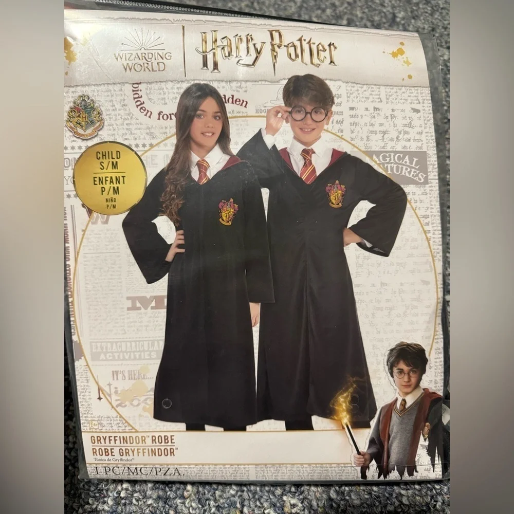 NEW Harry Potter Gryffindor robe costume